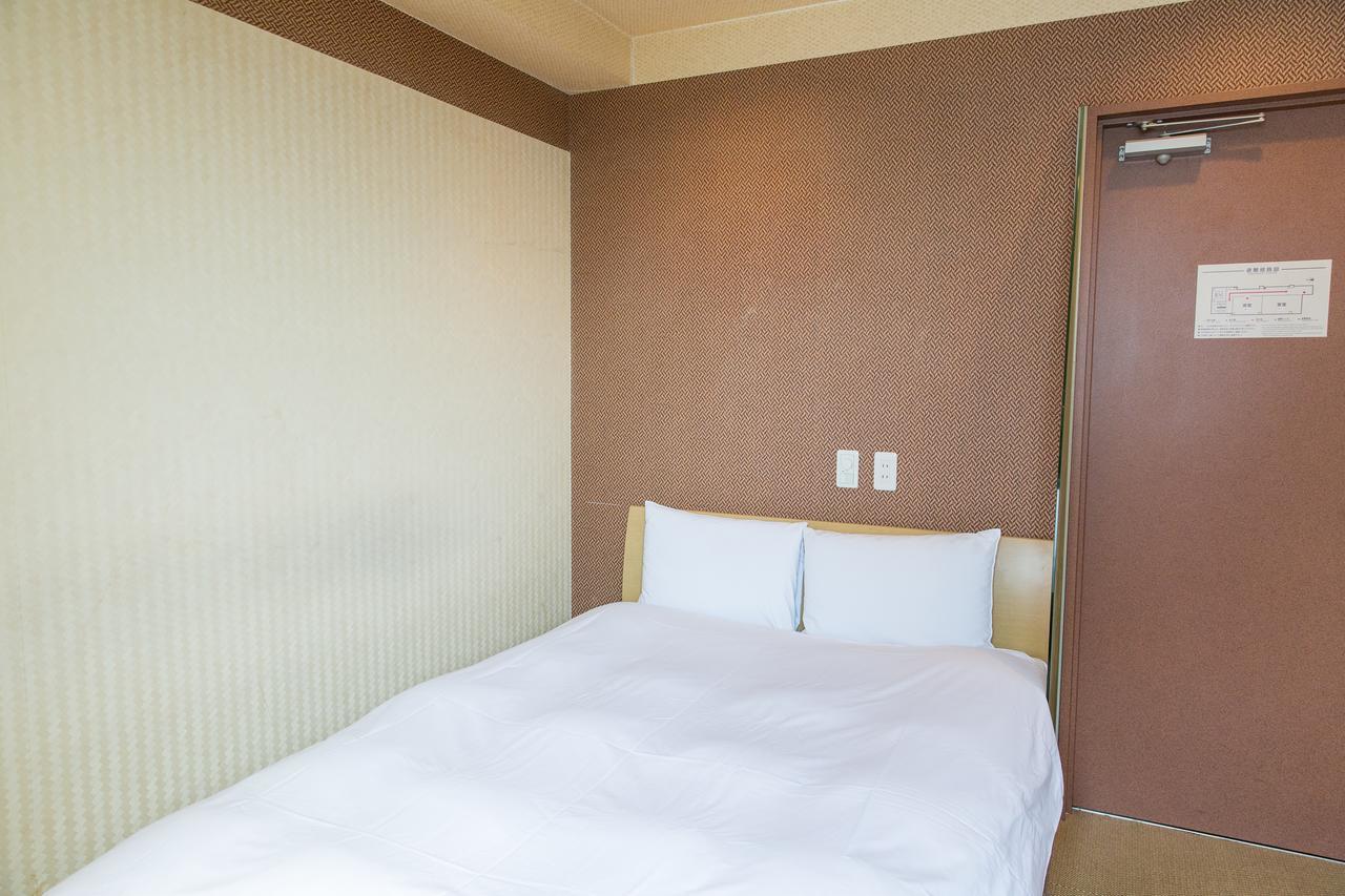 Uehonmachi Plaza Hotel (Adults Only) Осака Екстериор снимка