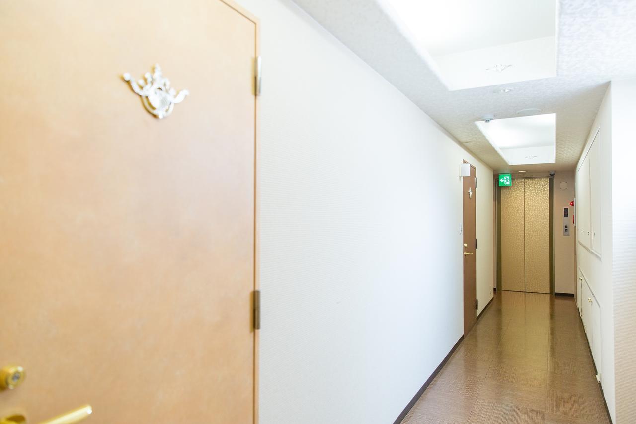 Uehonmachi Plaza Hotel (Adults Only) Осака Екстериор снимка