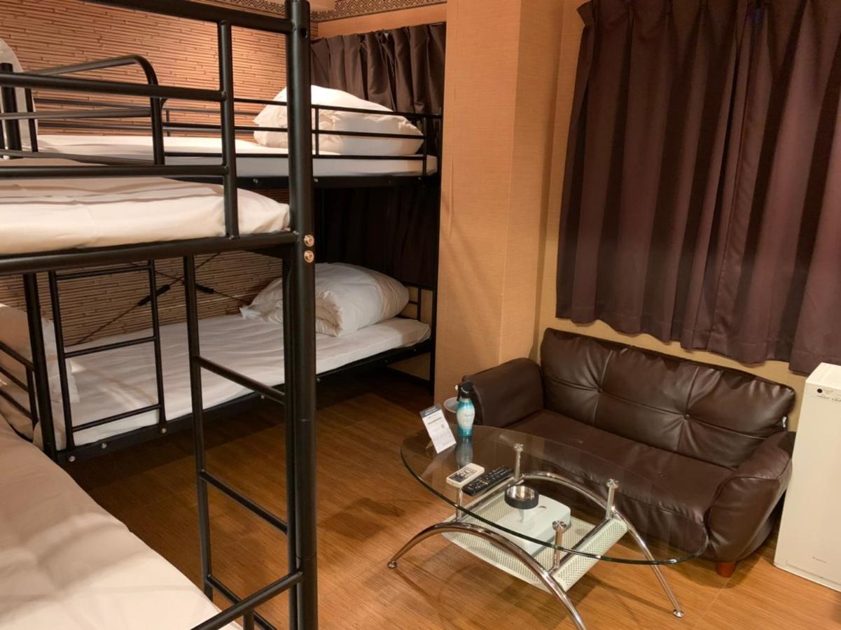 Uehonmachi Plaza Hotel (Adults Only) Осака Екстериор снимка